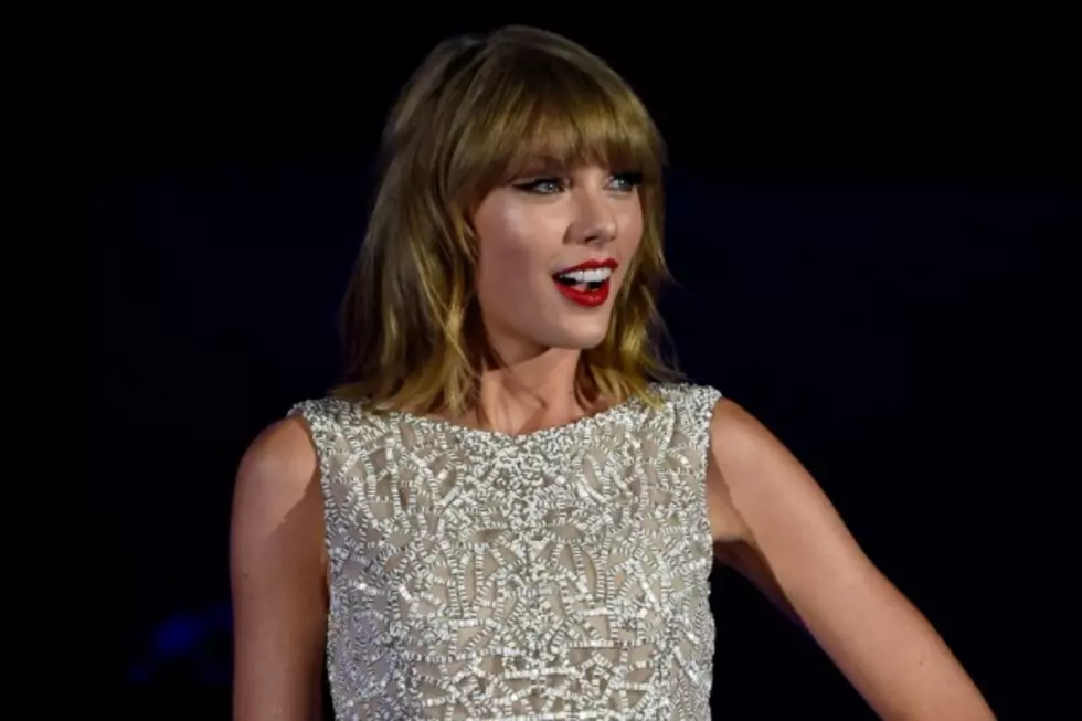 Taylor Swift&#8217;s &#8216;1989&#8217; Set to Open With a Million First-Week Sales