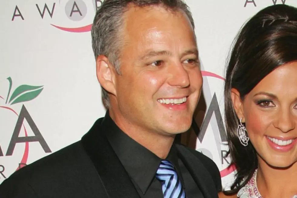 Sara Evans&#8217; Ex-Husband, Craig Schelske, Sues TMZ for Defamation