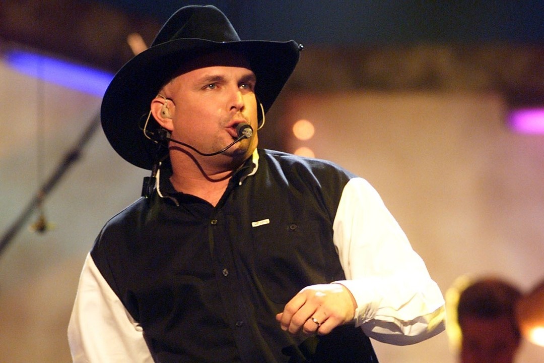 Garth Brooks Had a Hit With a Bob Dylan Song