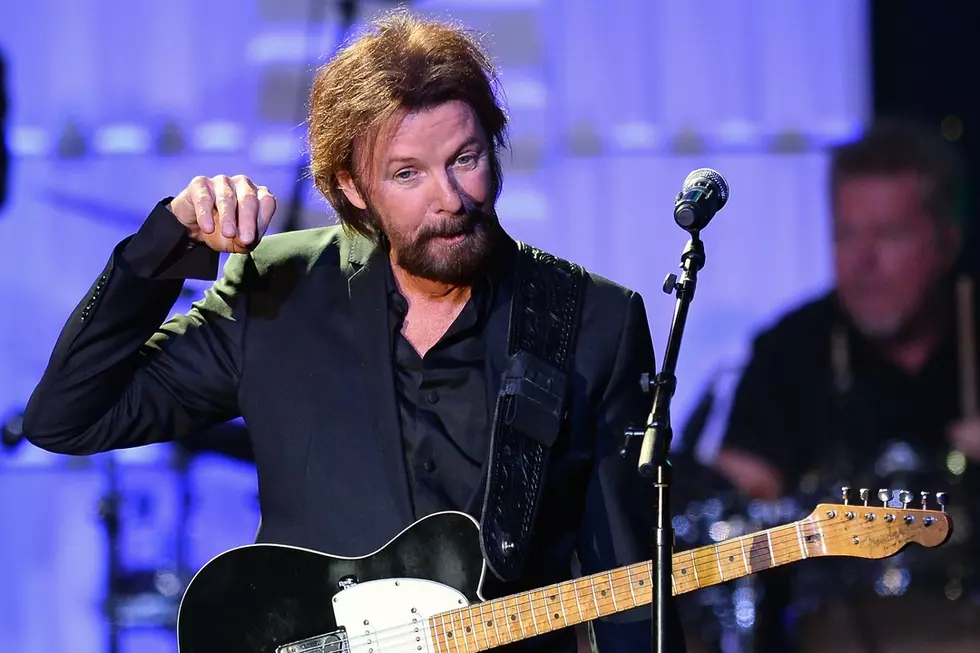 Ronnie Dunn Says It's Hard to Sing Well at the CMAs