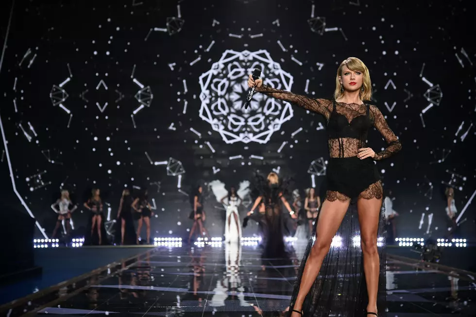 Taylor Swift Wears Lingerie, Performs Two Songs at 2014 Victoria&#8217;s Secret Fashion Show [Watch]