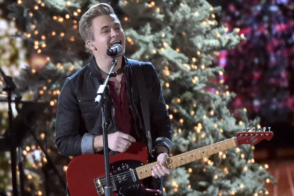 Hunter Hayes Brings Cheer to Make-a-Wish Fan on &#8216;CMA Country Christmas&#8217; [Watch]