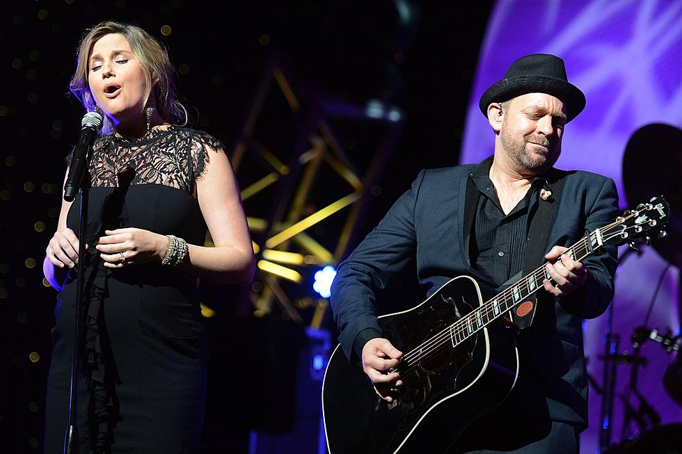Sugarland Reach Settlement With Stage Collapse Victims