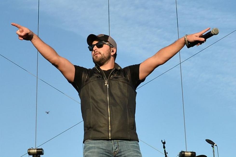 Tyler Farr on His Guitar Skills: &#8216;I&#8217;m No Keith Urban&#8217;