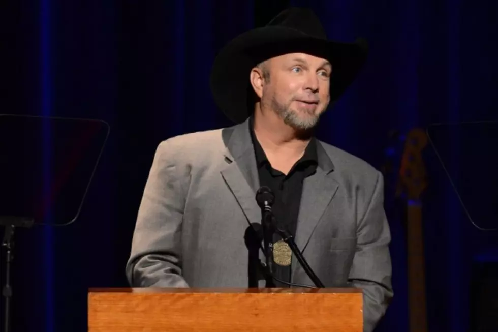Garth Brooks to Release All-Star Remake of &#8216;Friends in Low Places&#8217;
