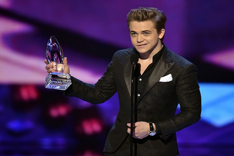 Hunter Hayes Is Celebrating