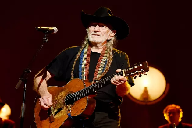 Some Smoking Hits to Celebrate Willie Nelson&#8217;s 83rd Birthday [VIDEO]