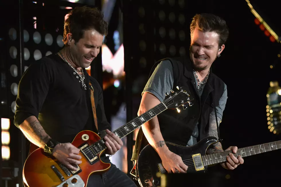 Cell Phones Light Parmalee Stage After Power Outage in Ohio [Watch]