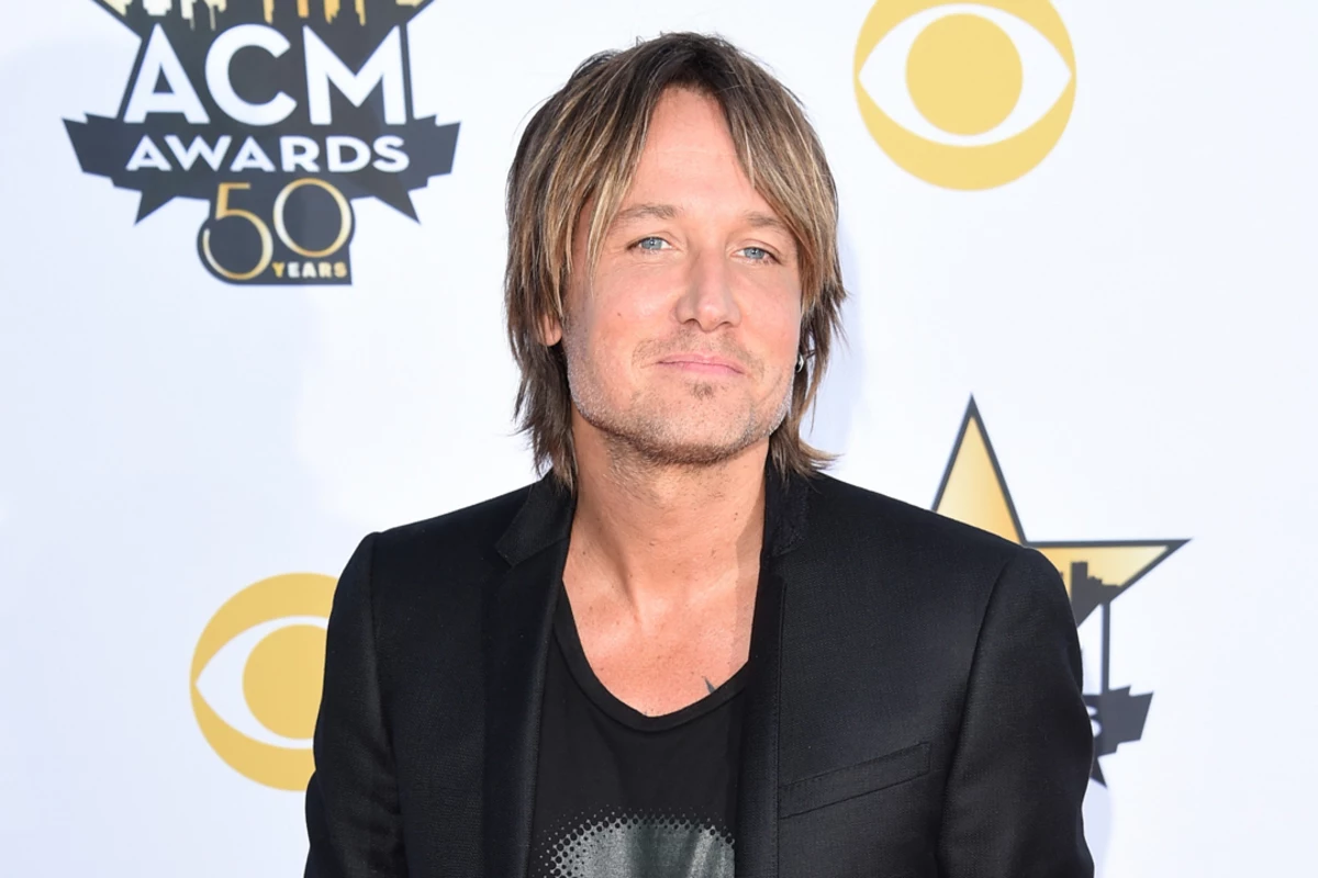 Keith Urban Explains Tears At Kelly Clarkson'S 'Idol' Song