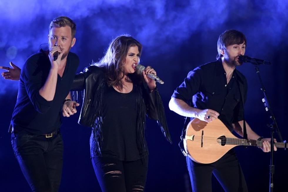 Lady Antebellum Perform &#8216;Long Stretch of Love&#8217; at the 2015 ACM Awards