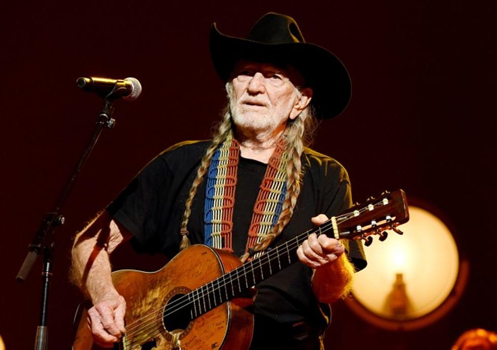 Willie Nelson Is the Victim of a Death Hoax