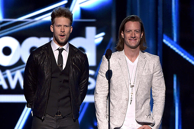 Florida Georgia Line Win Vocal Duo of the Year in 2016 ACM Awards