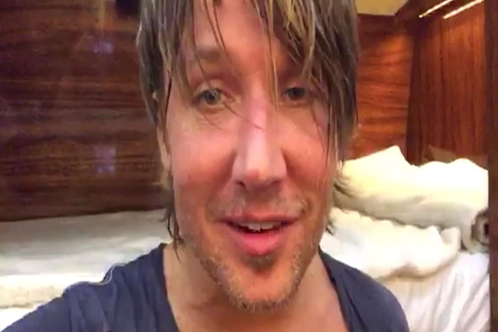 Keith Urban Debuts New Haircut at 2015 Taste of Country Festival