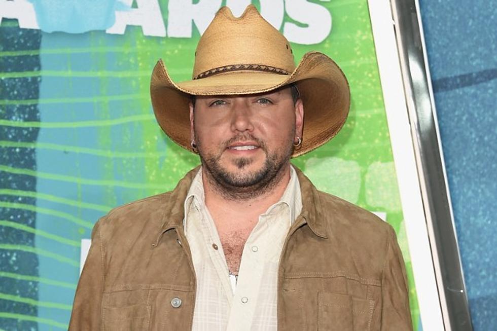 Jason Aldean Woos CMT Awards Audience With &#8216;Tonight Looks Good on You&#8217;