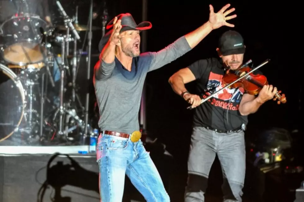 Today Is Anniversary Of The Tim McGraw Crotch Grabbing Incident In Lafayette Louisiana [VIDEO]