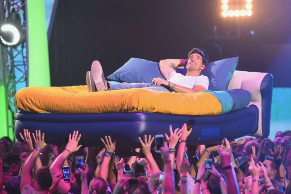 Can Jake Owen&#8217;s &#8216;Real Life&#8217; Climb Into the Top 10 Video Countdown?