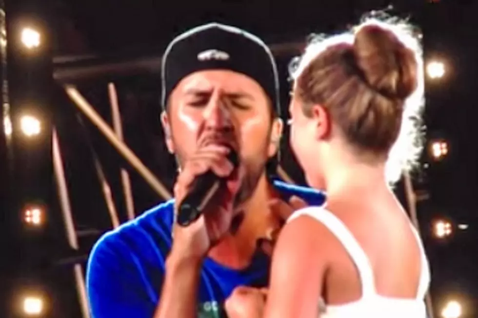 Luke Bryan Brings Little Girl Onstage in Nashville