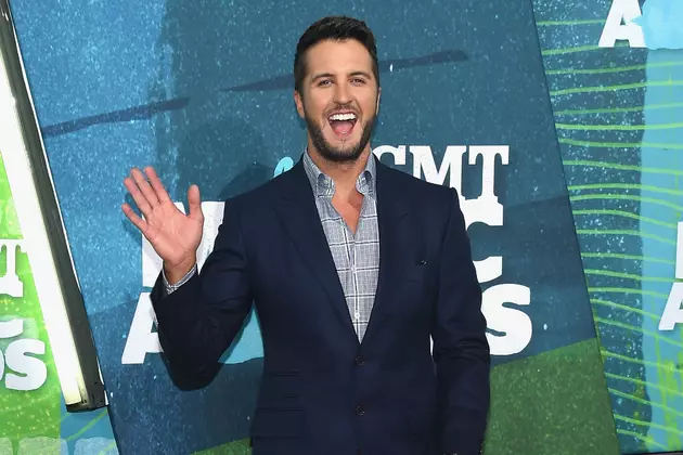 Luke Bryan Shares Plans for Christmas and &#8216;Crazy&#8217; New Year&#8217;s Eve