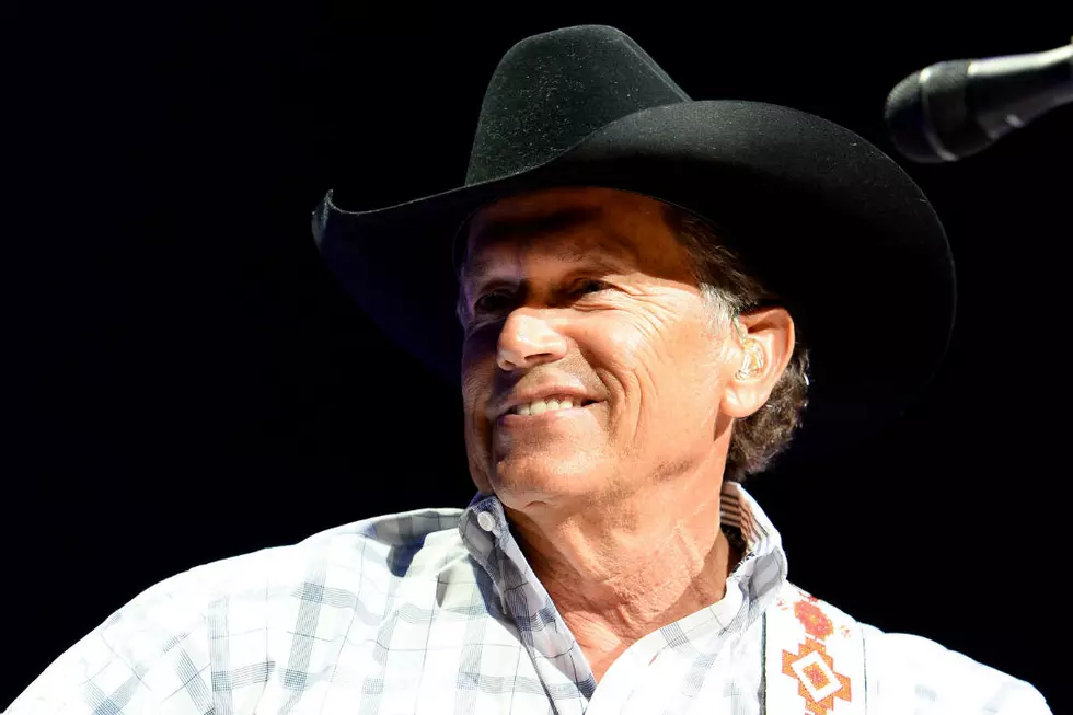 Sunday Morning Country Classic Spotlight to Feature George Strait [VIDEOS]