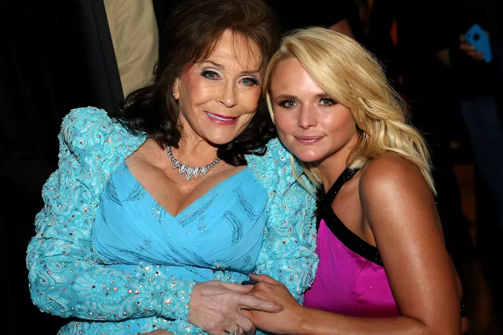 Relive Miranda Lambert’s Dynamic Cover of Loretta Lynn’s ‘Rated X’ From 2015 ACM Honors [Watch]