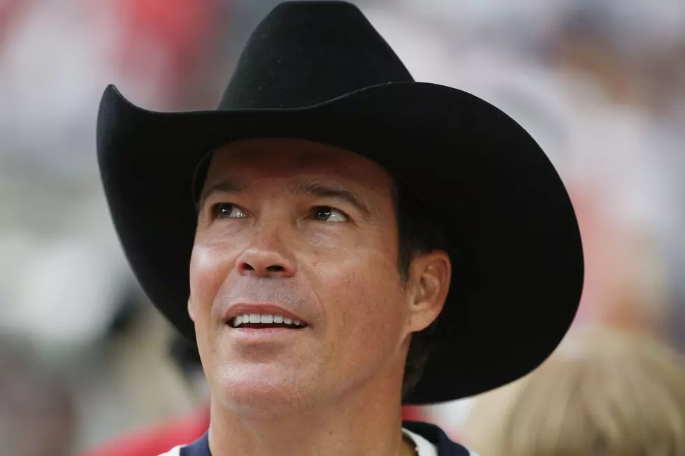 Clay Walker Performs 'Right Now' Live at the Grand Ole Opry