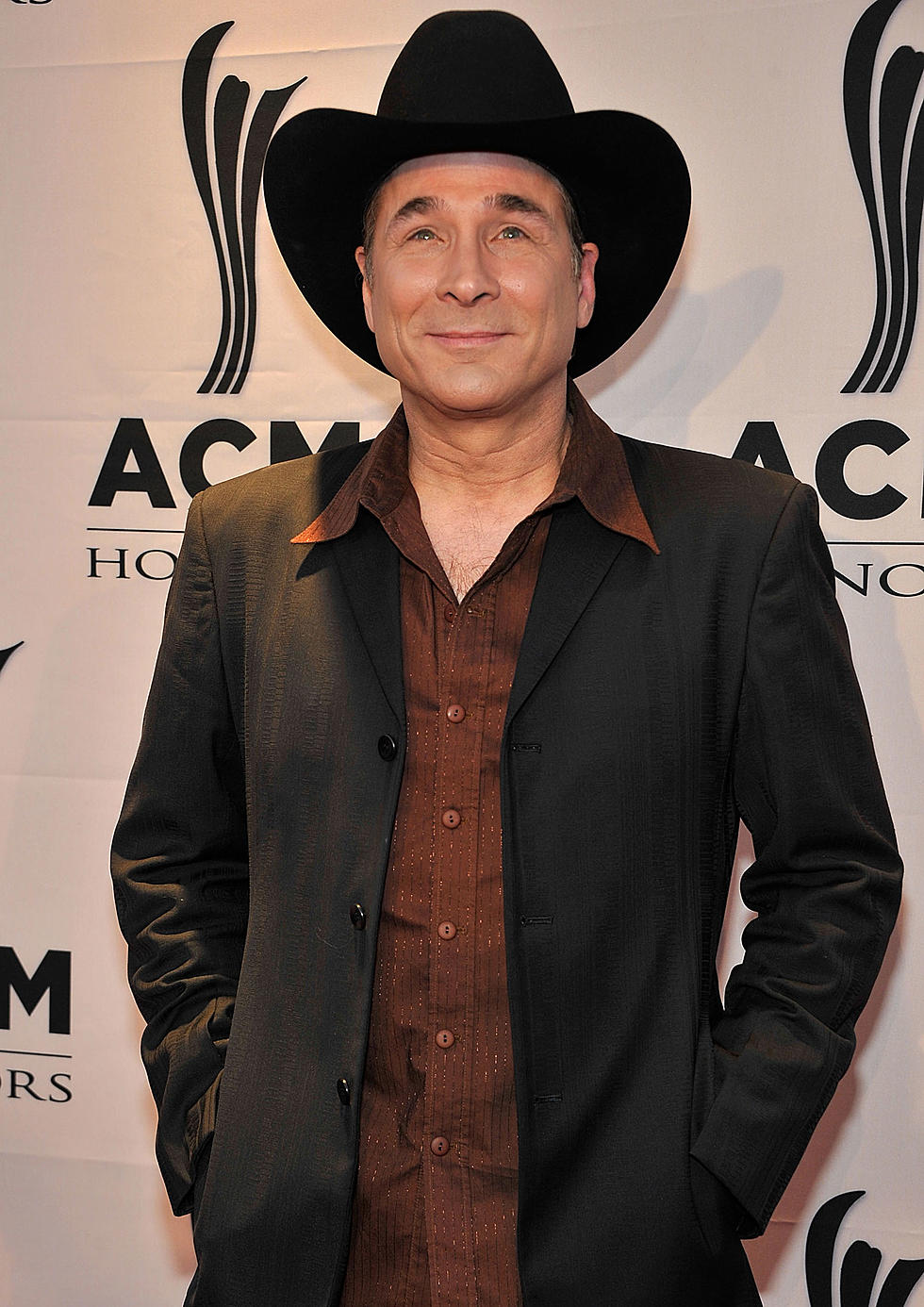 Clint Black is Coming To Abilene for the REHAB Summer Dinner Show in August