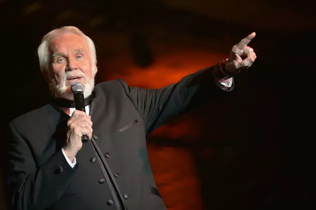Kenny Rogers Cowardly Tale Reached the Top of the Charts 37 Years Ago Today [VIDEO]