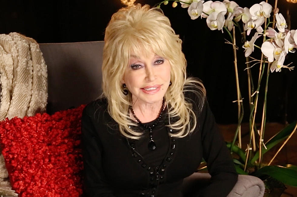 Dolly Parton Combats Homesickness With Homemade Food