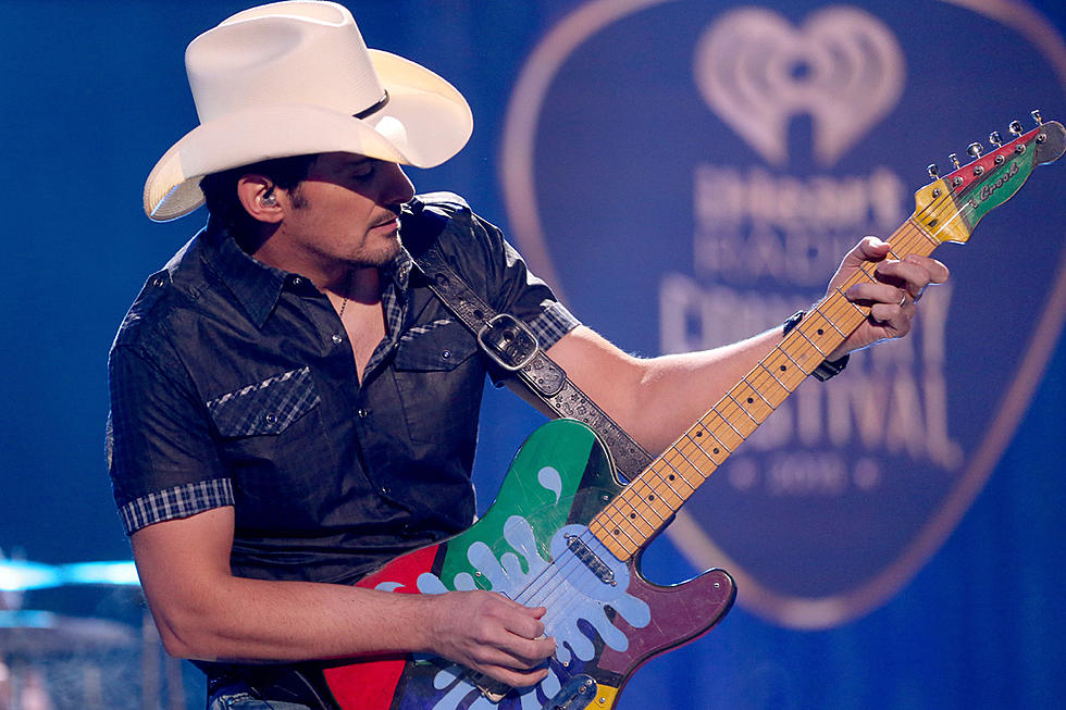 Brad Paisley Joins Demi Lovato for Powerful &#8216;Stone Cold&#8217; at iHeart Awards