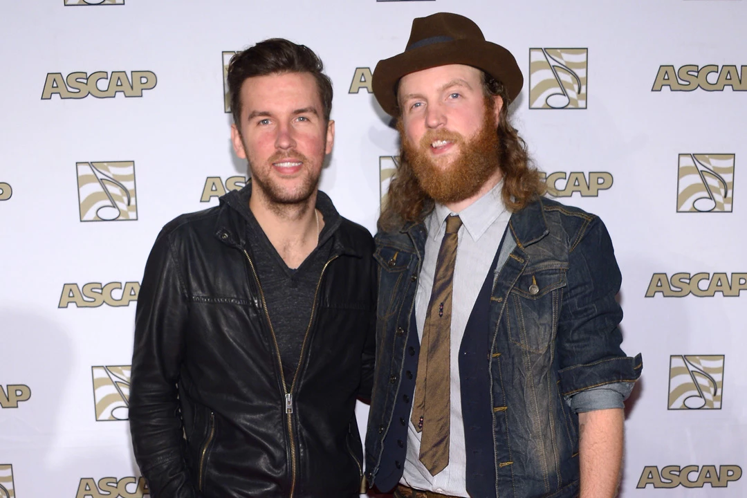 Brothers Osborne Celebrate First No. 1 With 'Stay a Little Longer'