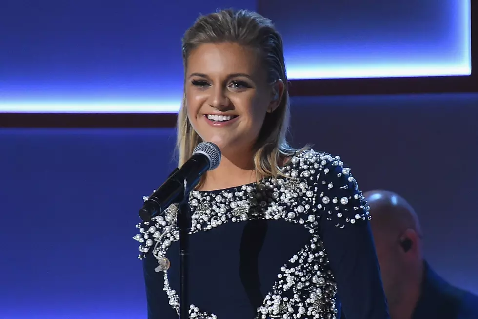 Kelsea Ballerini Takes Over a Hawk Labor Day Weekend