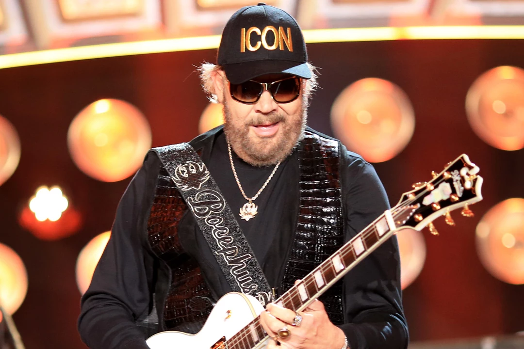 Hank Williams Jr. Attempts an Apology for Comparing Obama to