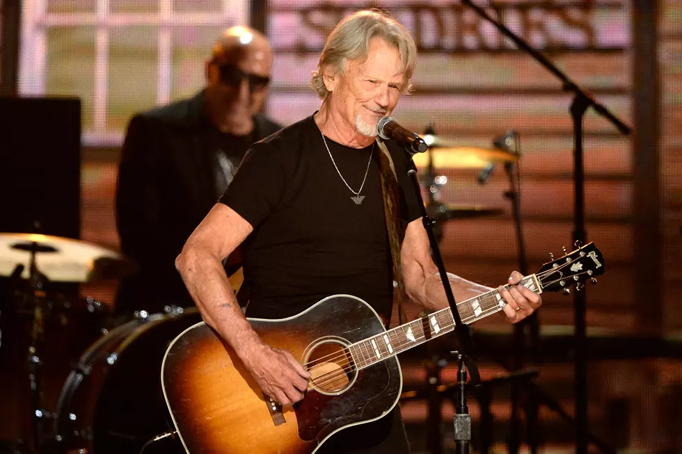 Kris Kristofferson&#8217;s Songs and &#8216;Gravitas&#8217; Honored During All-Star Concert in Nashville [Pictures]