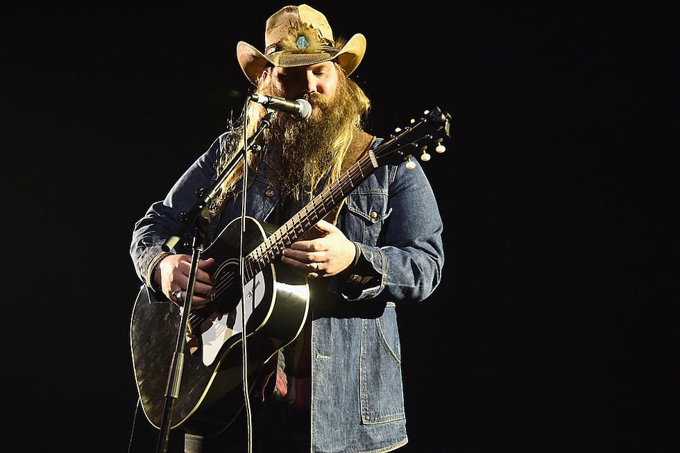 Stapleton Performs for Troops on 4th