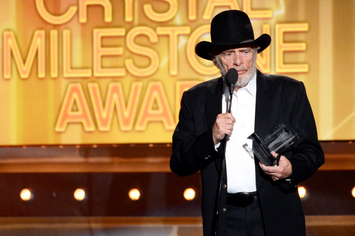 Marty Stuart to Officiate Merle Haggard's Funeral
