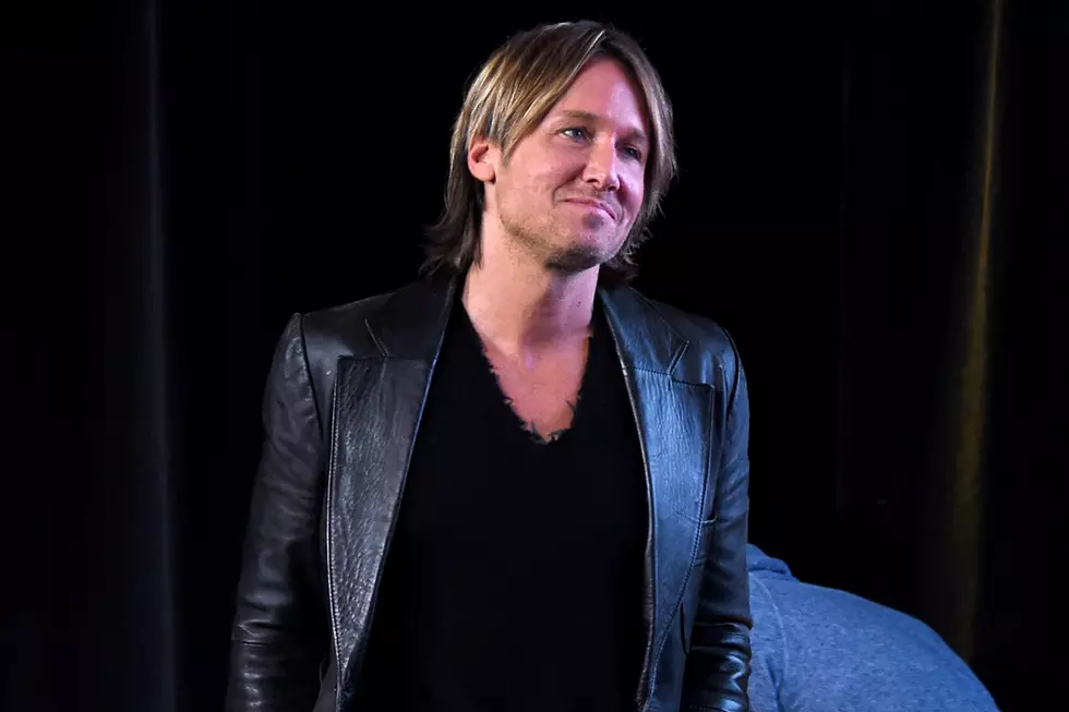 Keith Urban Takes Over a Hawk Weekend