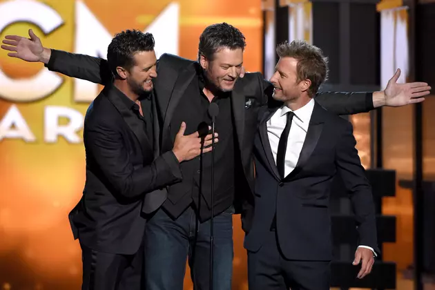 Luke Bryan, Dierks Bentley Battle Interruptions During ACM Awards Monologue