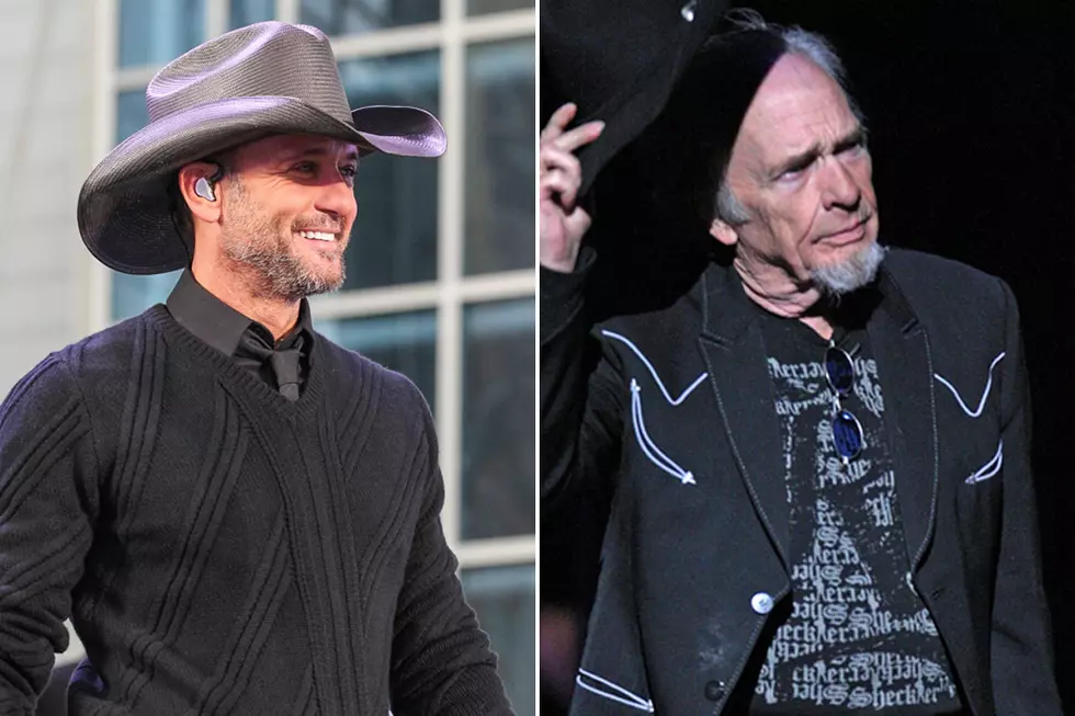 Tim McGraw Tributes Merle Haggard With 'Workin' Man Blues'