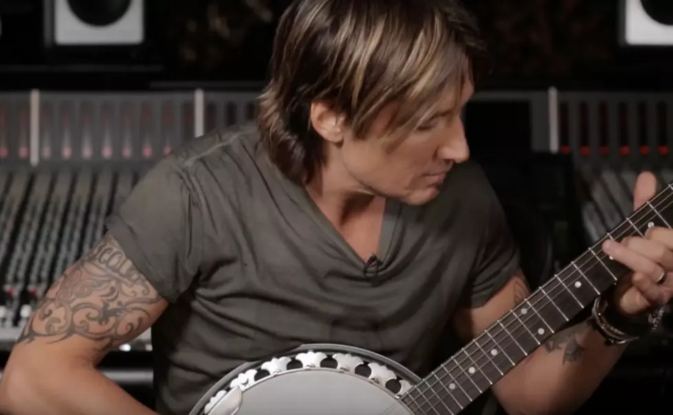 You’ve Got to See Keith Urban Break Down His Pitbull Collab, ‘Sun Don’t Let Me Down’
