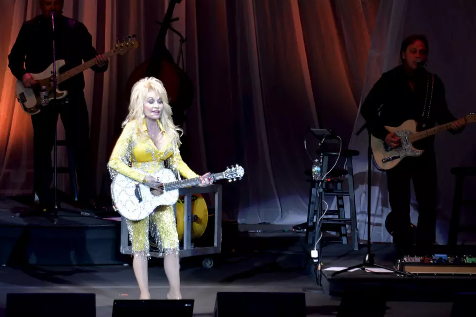 Dolly Parton Inspires at Pure & Simple Tour Stop in Jersey [Pictures]