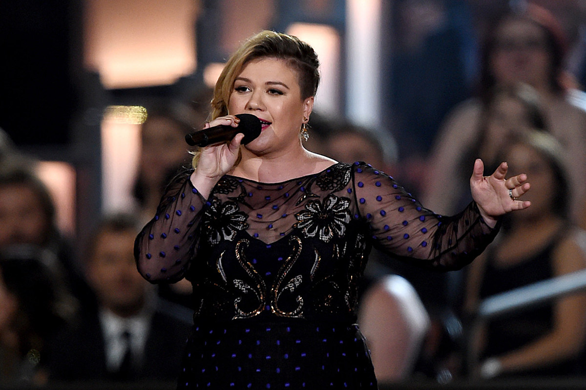 Kelly Clarkson Shares Adorable Birthday Photo of River Rose