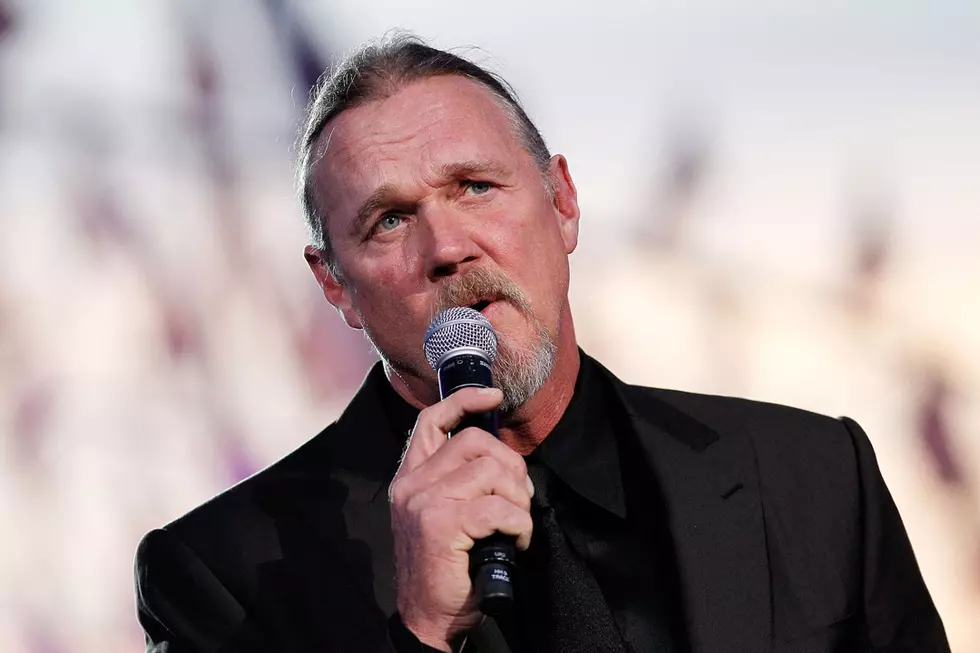 Trace Adkins Says Getting Killed in a Movie Is ‘Pretty Cool’ [Watch]