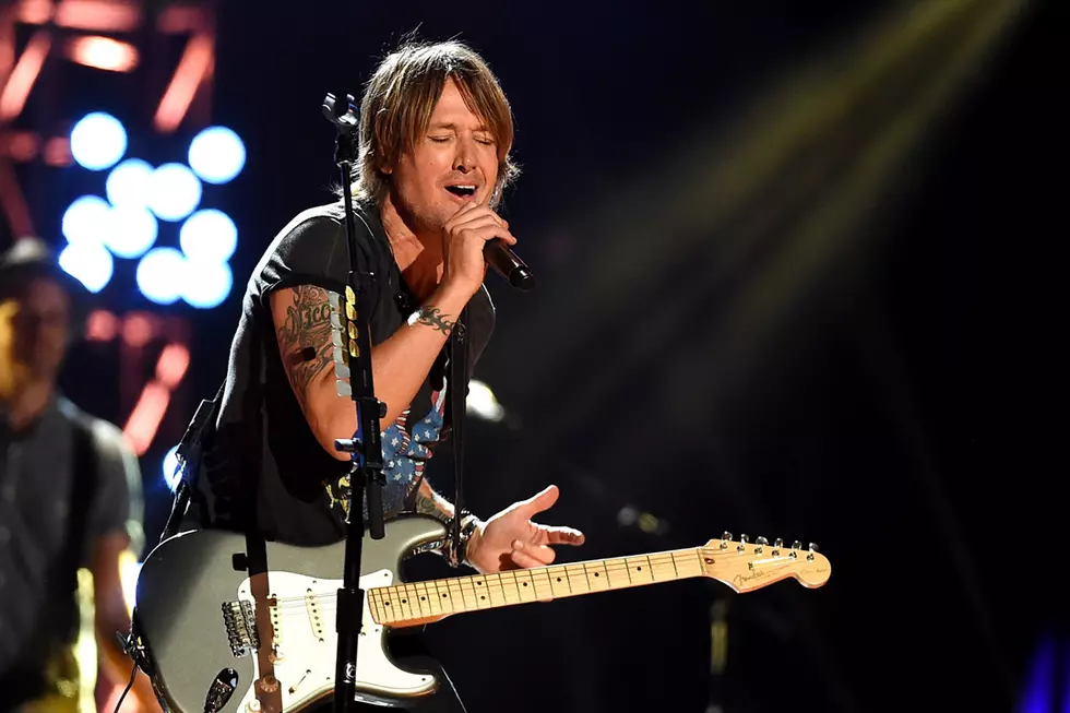 Keith Urban Offers Powerful Tribute to Orlando Victims With U2’s ‘One’ [Watch]