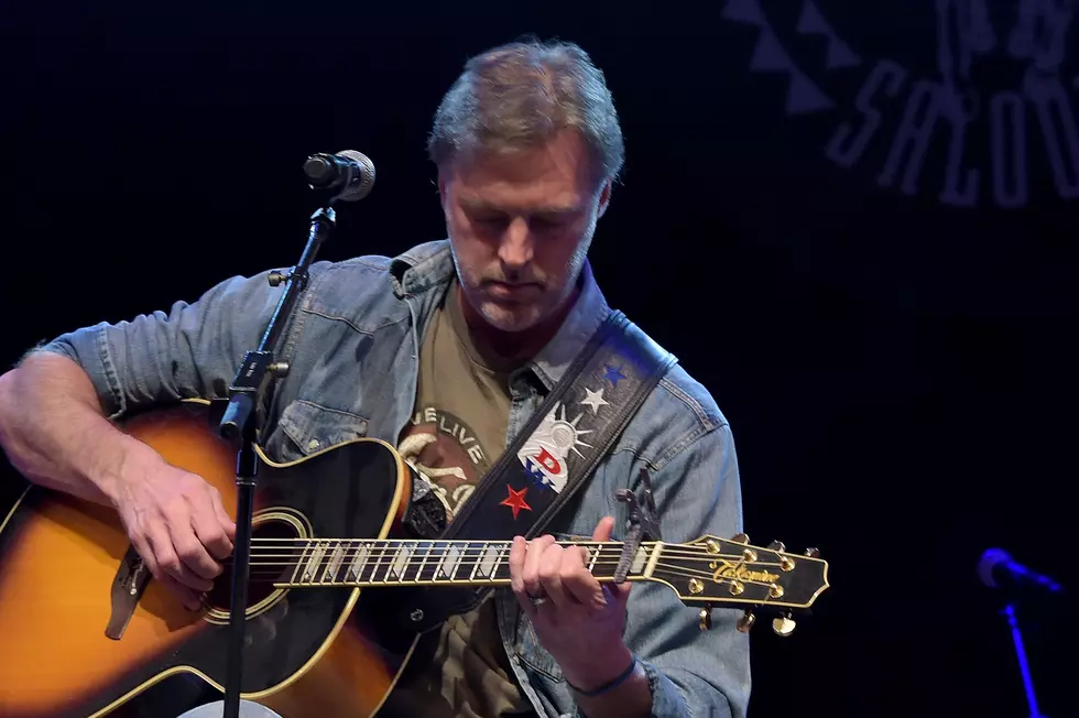 Darryl Worley To Play Massive, FREE Concert For Military + First Responders in Buffalo