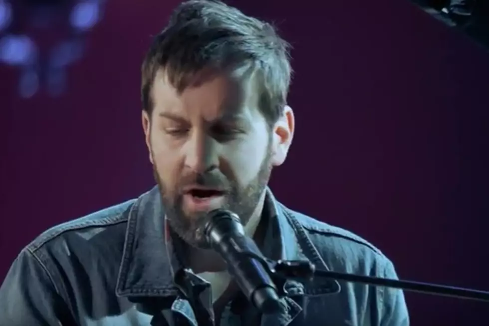 Josh Kelley Performs 'It's Your Move' on Audience Network