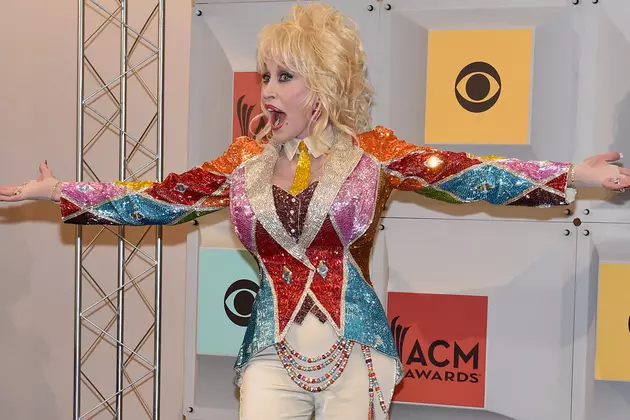 Dolly Parton Shares Thoughts on 2016 Presidential Election