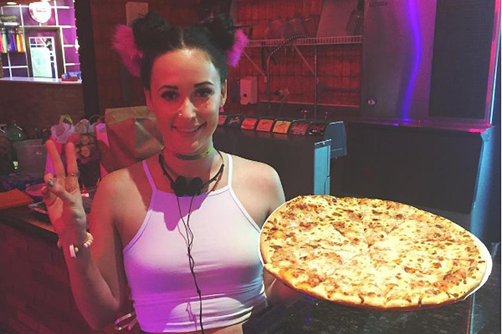 Kacey Musgraves Rings in 28 With Most Awesome Retro Birthday Party — See Pics!