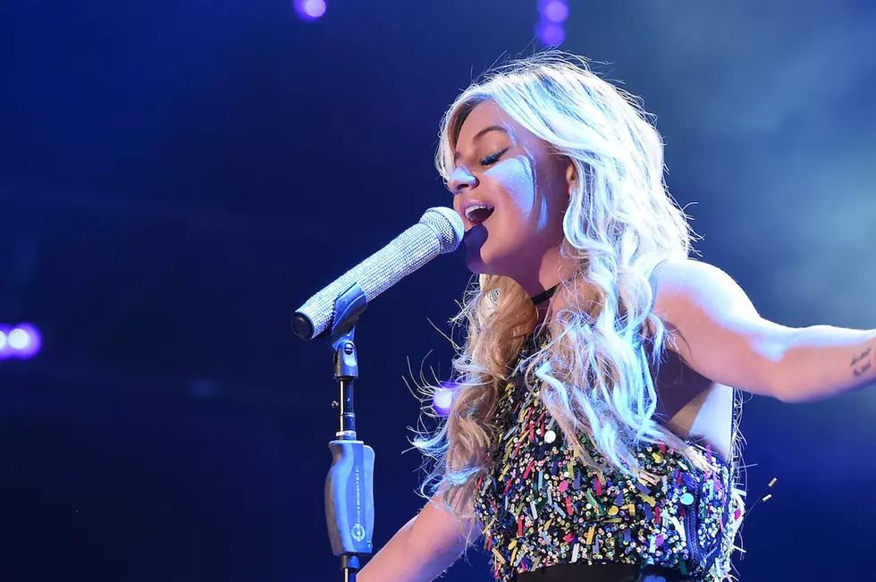 Kelsea Ballerini Flies to &#8216;Good Morning America&#8217; Concert Series With &#8216;Peter Pan&#8217; [Watch]