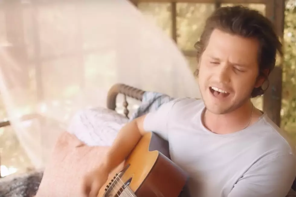 Steve Moakler and Wife Load Up for Romantic 'Suitcase' Video