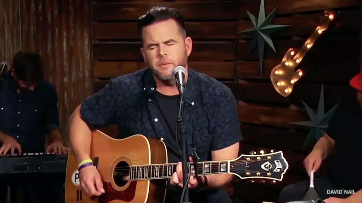 David Nail Covers Vince Gill's 'When I Call Your Name'